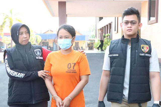 Selebgram Jepara Ditangkap Polisi Gegara Promosikan Judi Online