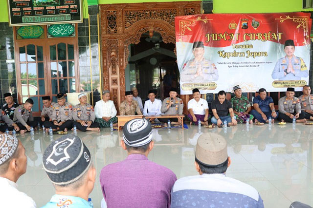 Pesan Kapolres Jepara Jelang Pilkada 2024 Saat Jumat Curhat
