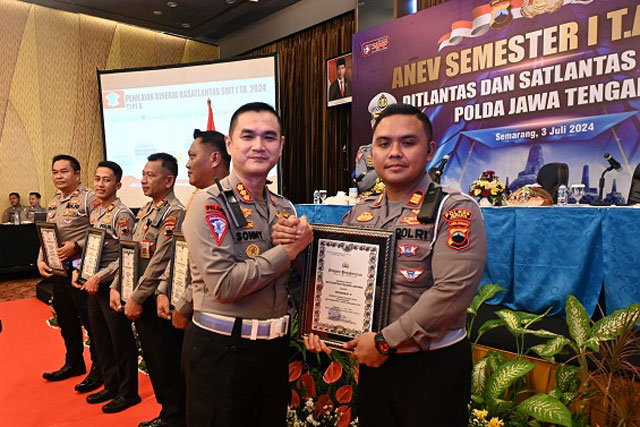 Satlantas Polres Jepara Terima Penghargaan Terbaik Tingkat Jateng