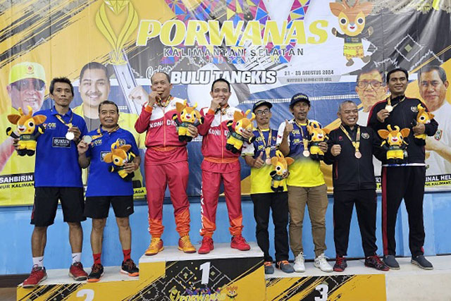 Legenda Porwanas Persembahkan Emas Untuk SIWO PWI DKI Jakarta