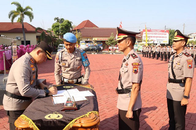 Kapolres Jepara Pimpin Sertijab Wakapolres