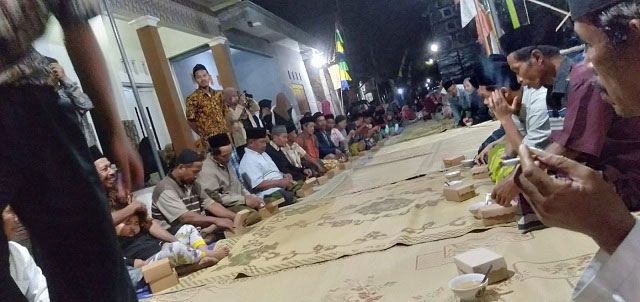 Warga RW 03 Desa Jatisari Gelar Tasyakuran dan Doa Bersama HUT RI ke 79