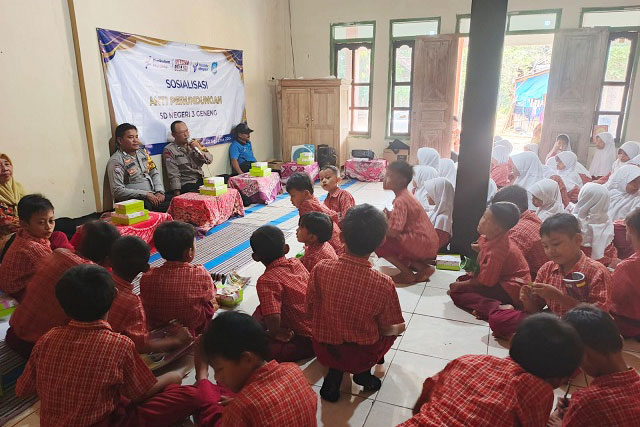 Polres Jepara Sosialisasi Bahaya Bullying Hingga Narkoba ke SD di Batealit
