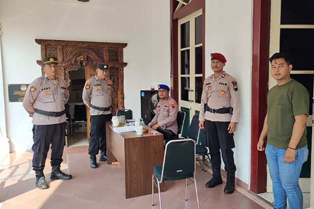 Polres Jepara Tingkatkan Patroli dan Penjagaan Kantor KPU dan Bawaslu