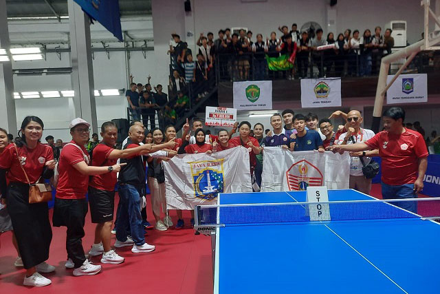 Emas, Tenis Meja Beregu Putri DKI Jakarta Libas Jatim 3-0