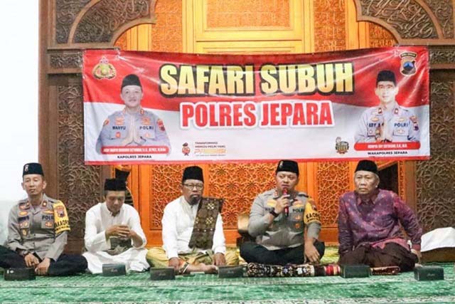 Kapolres Jepara Jalin Komunikasi Dengan Warga Lewat Safari Subuh