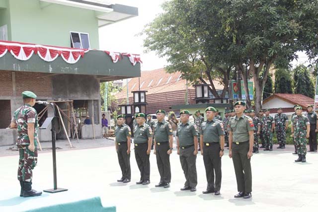 Dandim 0719 Jepara Terima Corp Raport Kenaikan Pangkat Anggota