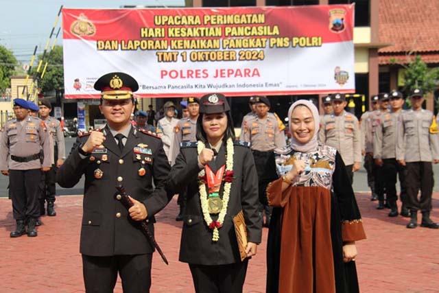 Polres Jepara Gelar Pemberian Penghargaan Hingga Kenaikan Pangkat