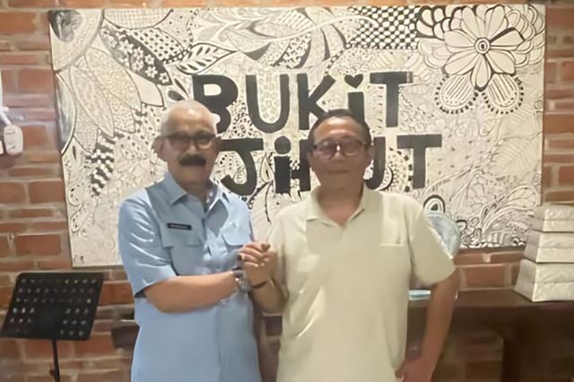 Dr Nicholay Aprilindo Edukasi HAM From Kafe To Warung Kopi
