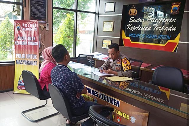 Suami Jadi Tersangka UU ITE di Polres Kebumen, Istri Menyusul?